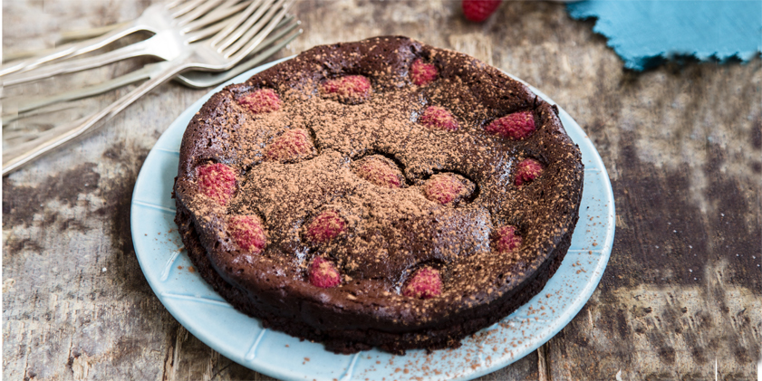 Flourless Berry Chocolate-Cake