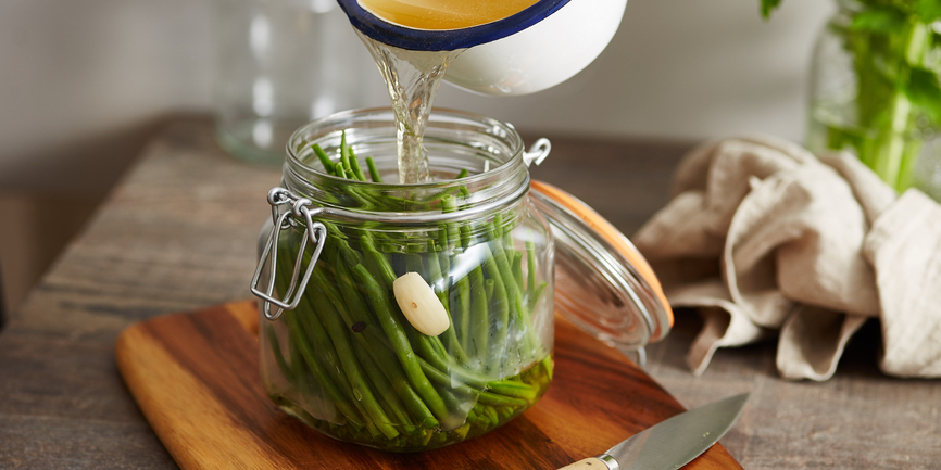 I Quit Sugar: Garlic Pickled Green Beans recipe